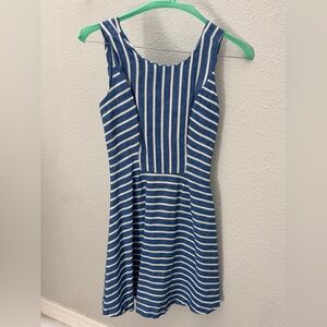 Vineyard Vines Blue and White Dress